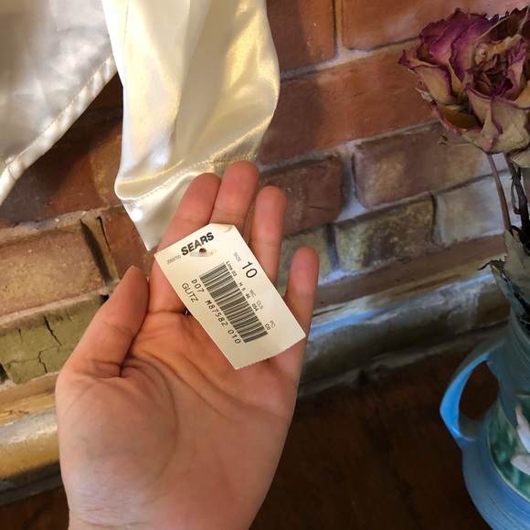 Vintage 80s cream satin blouse size 10 - Picture 2 of 6